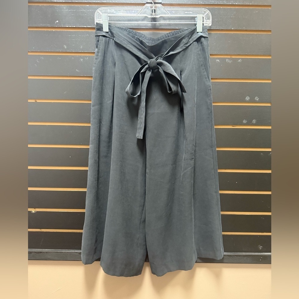 NWT BCBGMaxAzria Black Wide Leg Culottes Tie Waist Size M